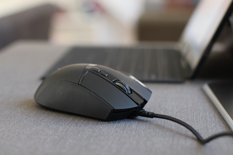 雷柏超大鼠标垫,换上新年套装