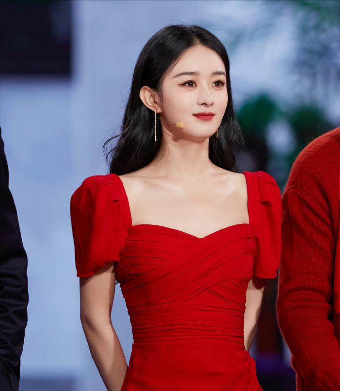 杨幂谍战跳舞,杨幂采访视频揭秘娱乐圈