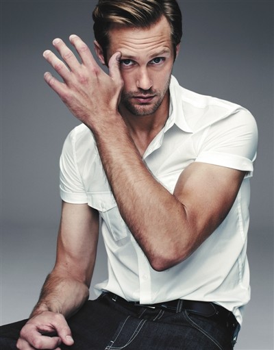 亚历山大斯嘉斯卡德肌肉,亚历山大斯嘉斯卡德大小谎言