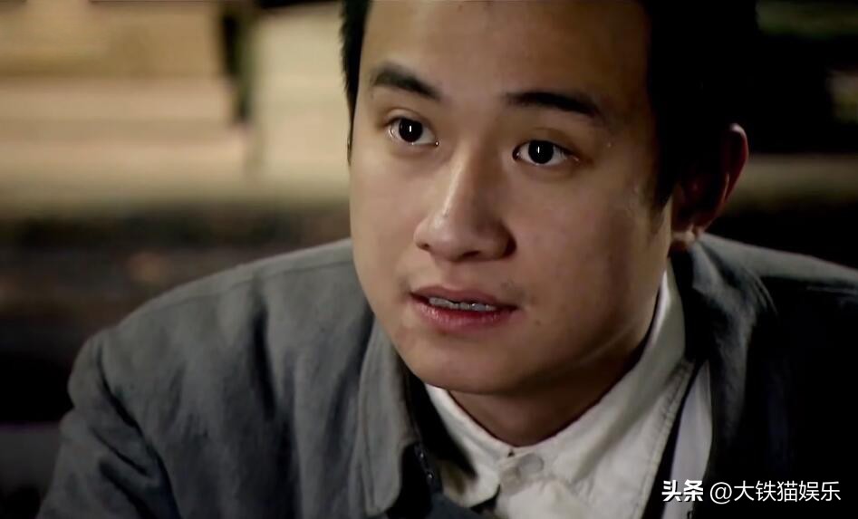 《雪豹》12年后男主凉了,女主退圈当霸总,“关系户”逆袭成顶流