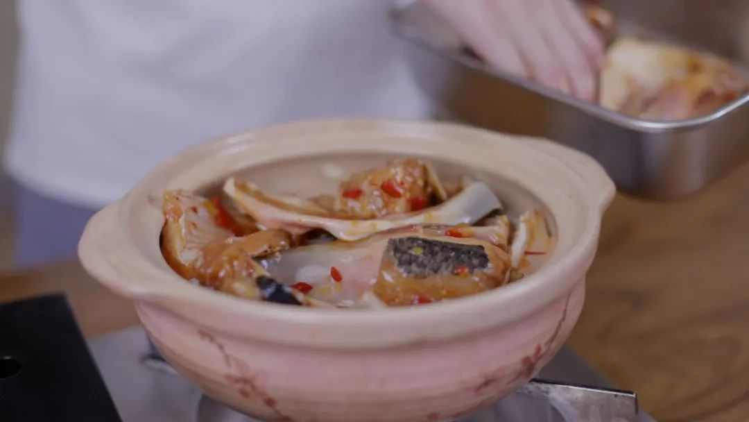 鱼头这样做超好吃,大厨教你这样做鱼头麻辣鲜香