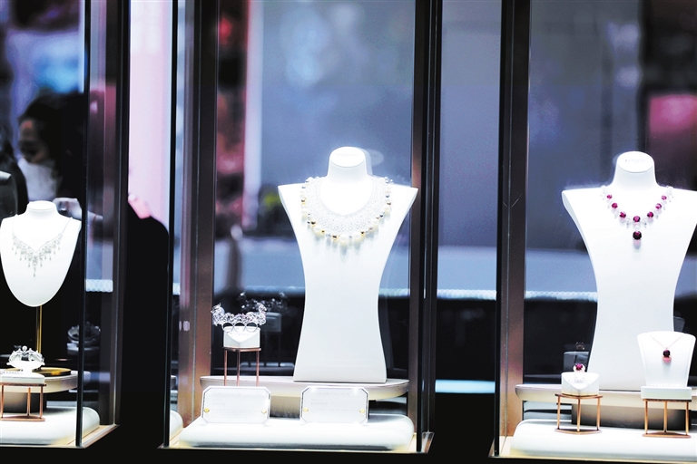 加快产业集聚发展,三亚产业高质量发展