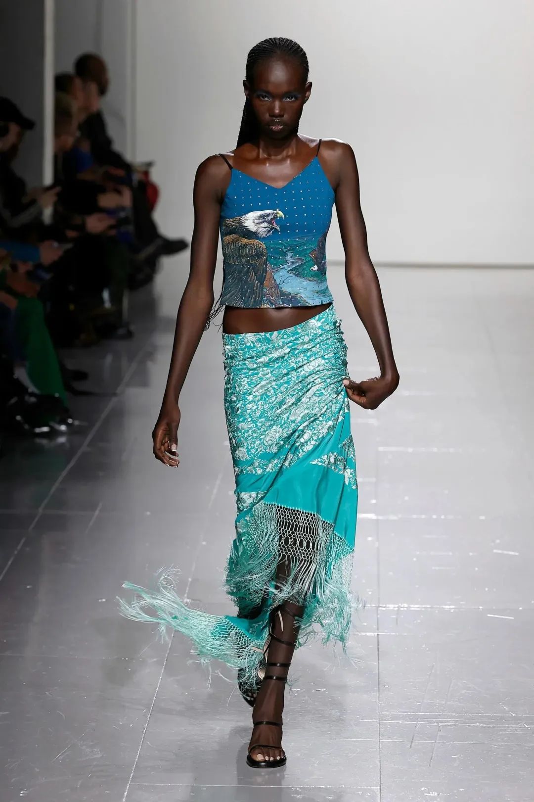 2022春夏伦敦时装周解读,2023伦敦时装周全部图片