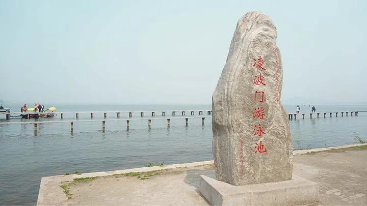 武汉大学被誉为最美大学主要不在于樱花，而在于其建筑和山水园林