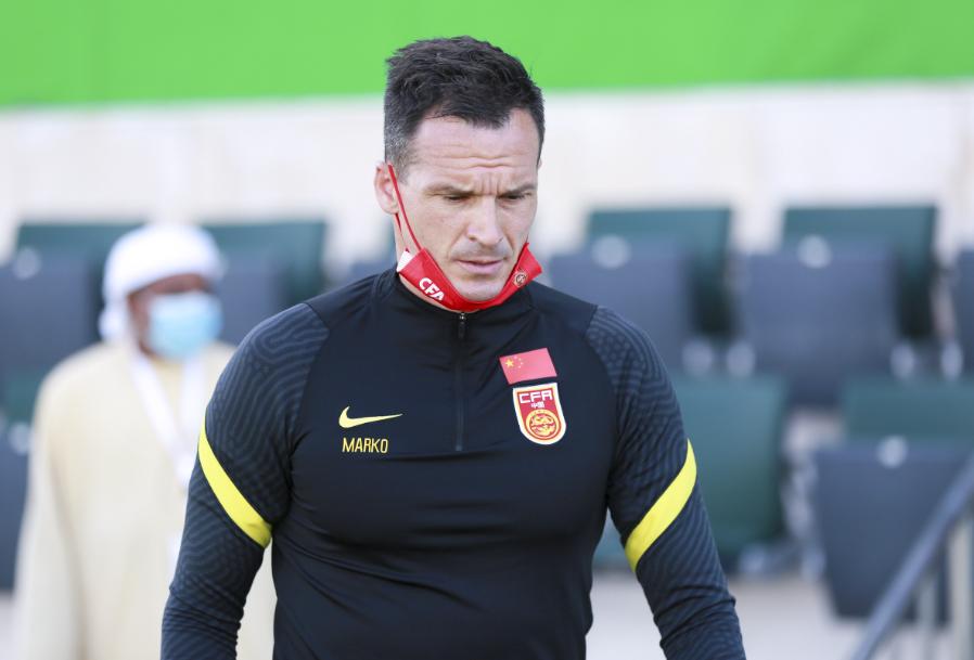 扬科维奇上任仅1天，足协两昏招添乱，陈戌源李铁落网后还敢胡来