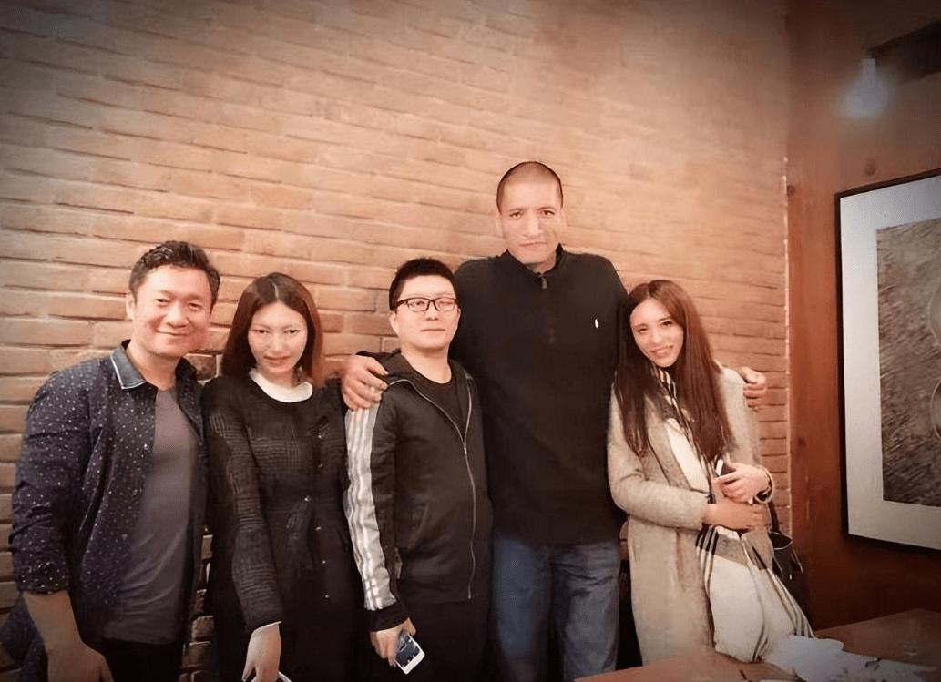 CBA巴特尔传奇故事？巴特尔北京美国豪宅曝光？巴特尔子女的事业