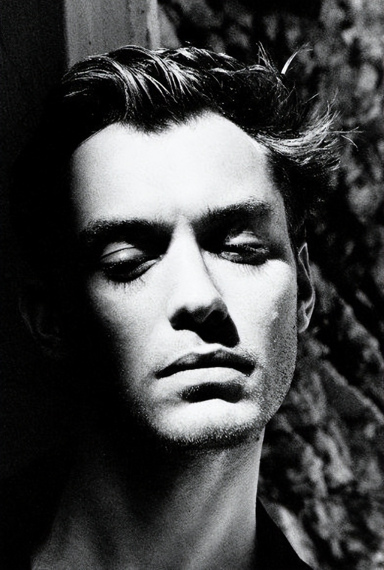 这个男人有点妖孽最新章节,这个男人太妖孽漫画全集