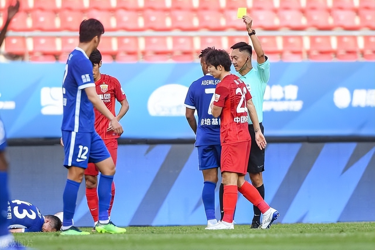 三镇判罚,三镇争议点球