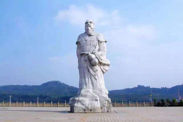 庄子逍遥游这4个故事醍醐灌顶,庄子逍遥游细思极恐的故事