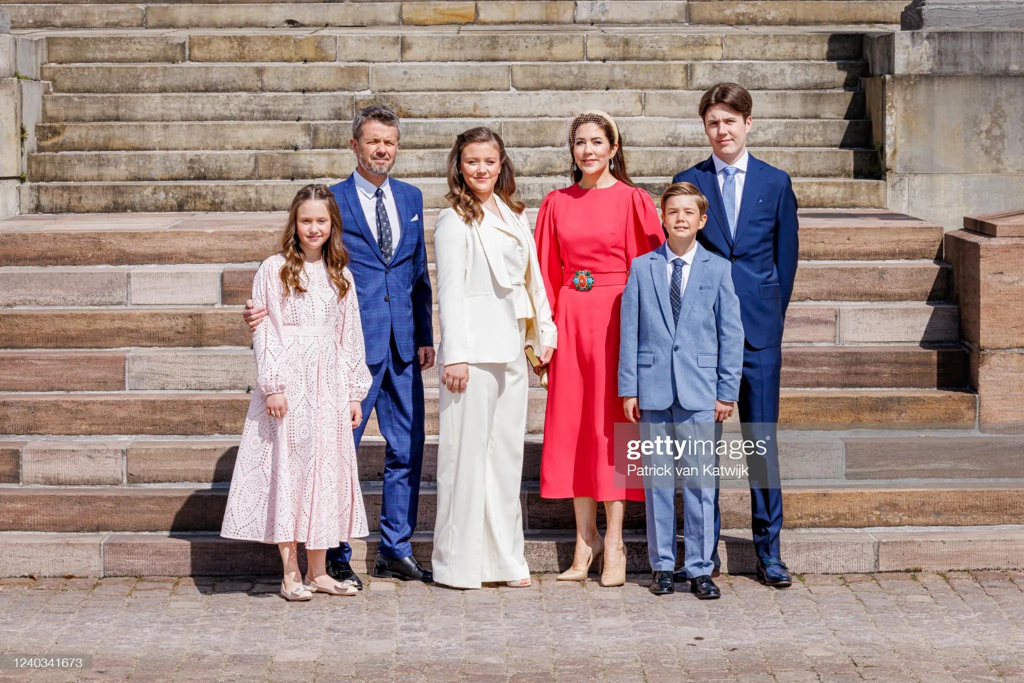 伊莎贝拉穿银色衣服,伊莎贝拉英国时尚界