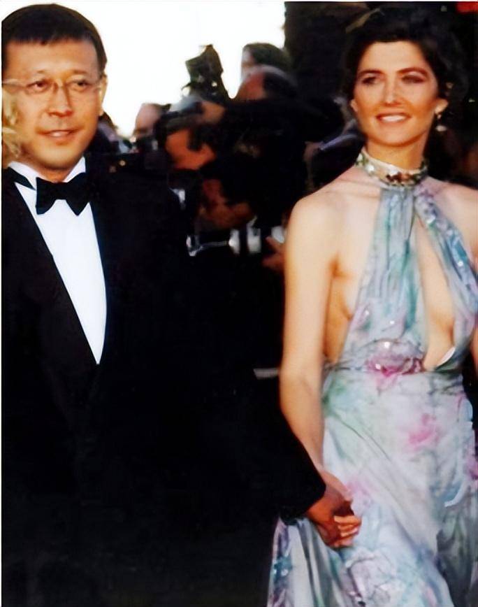 姜家有女初长成！女儿最害怕看见我流泪，如今姜文有心事