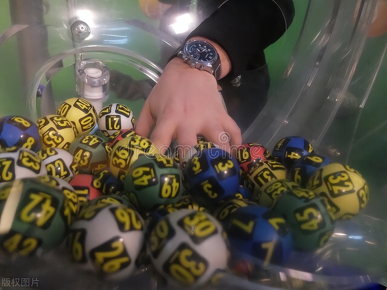 买彩票哪类彩票更易中奖,彩票要经常买还是偶尔买容易中奖