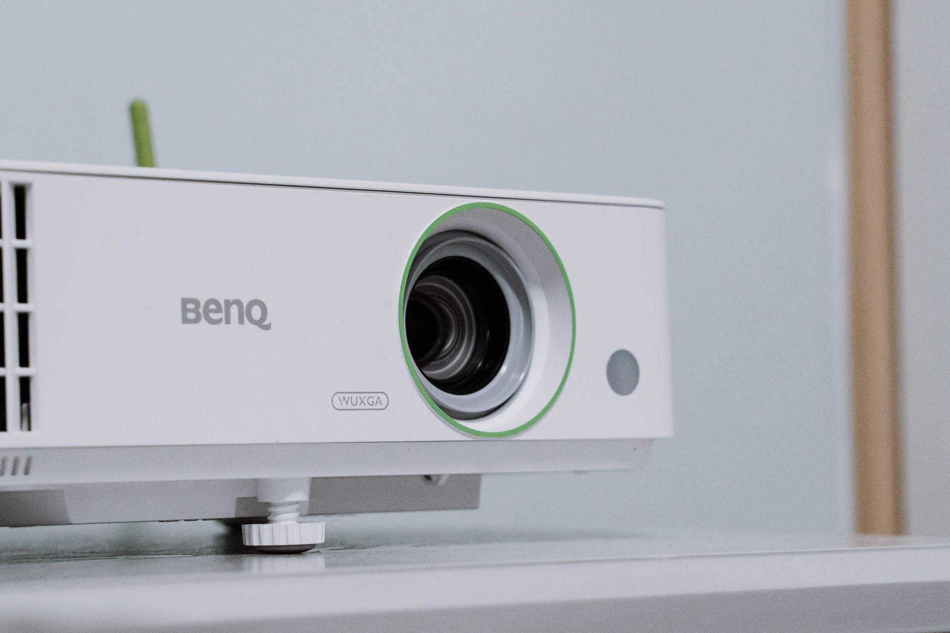 8k左右投影仪推荐,明基e592投影评测