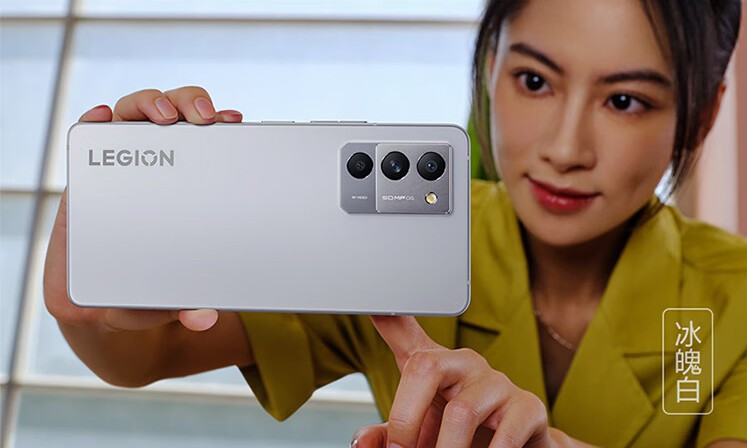 买手机建议一步到位，这4款“低价高配”手机，用个三五年没问题