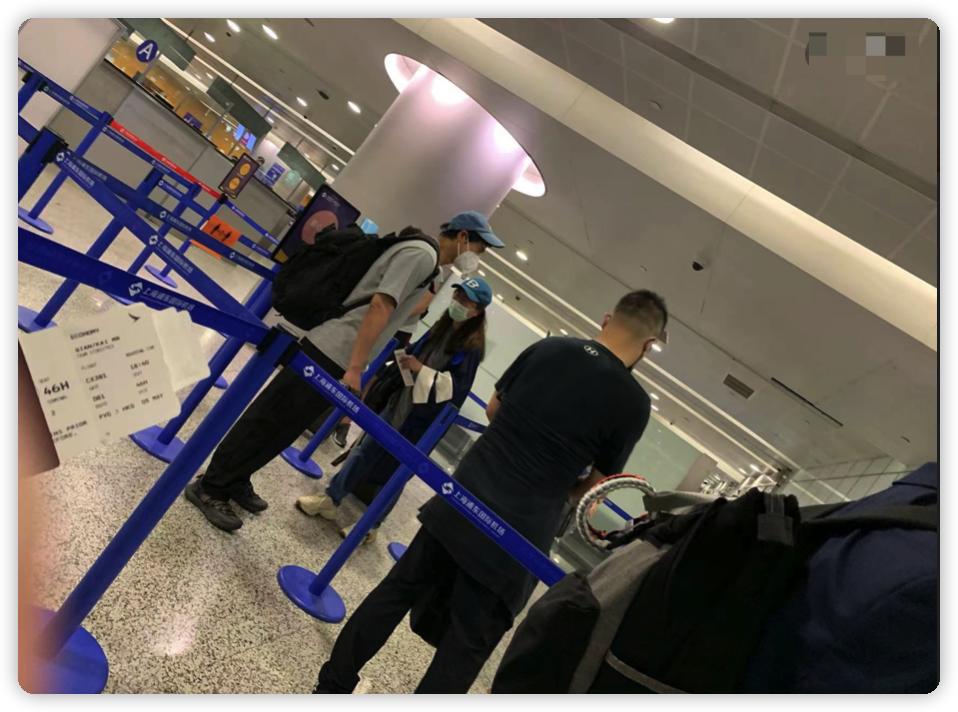 彭于晏去澳洲,彭于晏最近的机场照