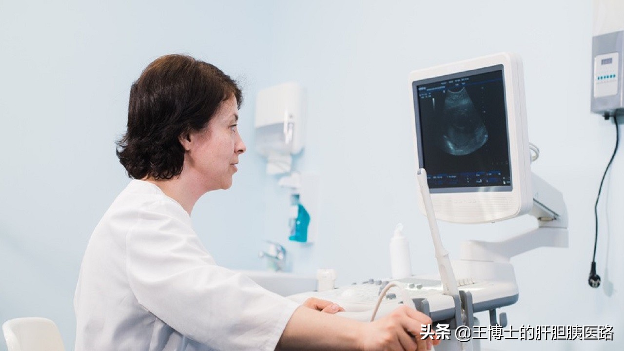 门诊大夫和手术大夫是同一个人嘛,门诊医生和住院医生哪个医术高