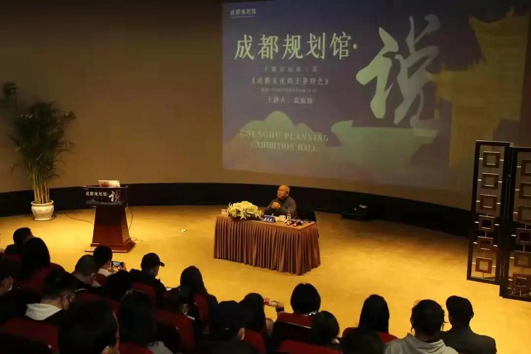 成都一晚最值得打卡的地方是哪里,去成都必要打卡的几个地方