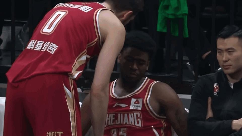 cba辽宁总决赛赵继伟第四节,辽篮vs浙江总决赛赵继伟激情解说