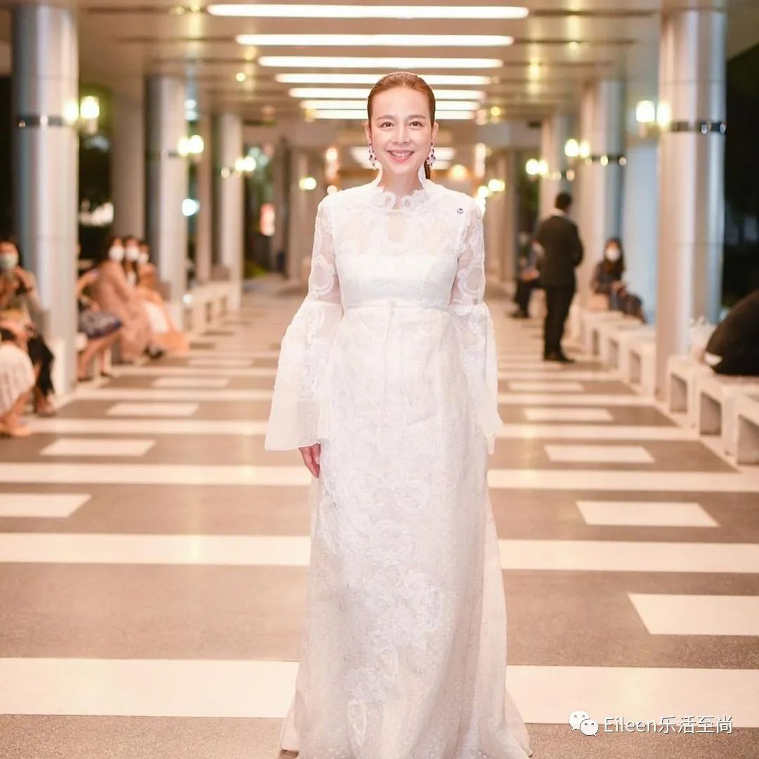 泰王又看上她？美过王后的富五代大小姐到底什么背景？