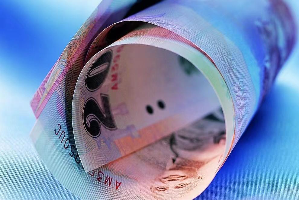 所有低收入女孩请进！分享95后狂赚100万的3个赚钱思维，建议收藏