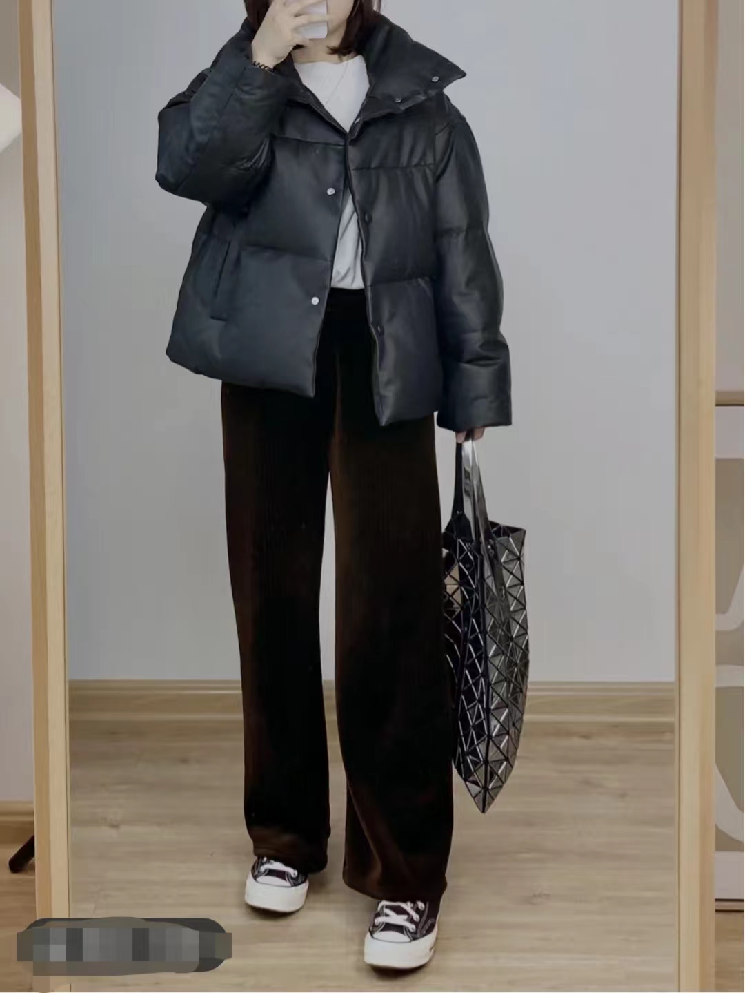 今年流行什么裤子女性穿着好看点,今年流行什么样的裤子最时髦漂亮