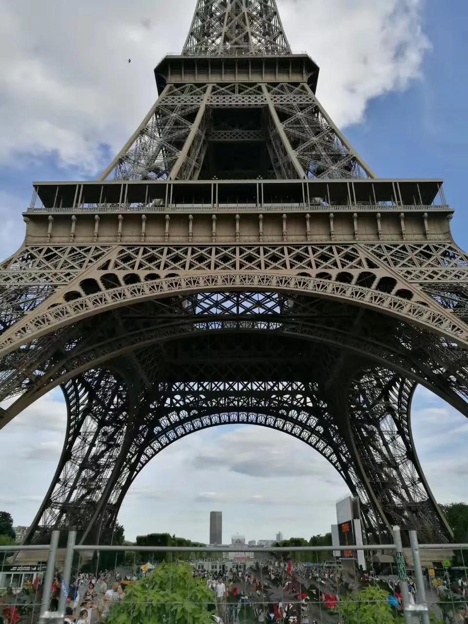 巴黎自由行详细攻略,旅行去巴黎如何坐地铁