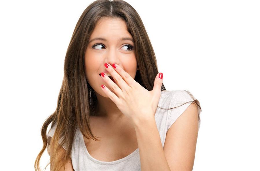 嘴巴有臭味怎么办最简单的方法,嘴巴总是有臭味怎么预防