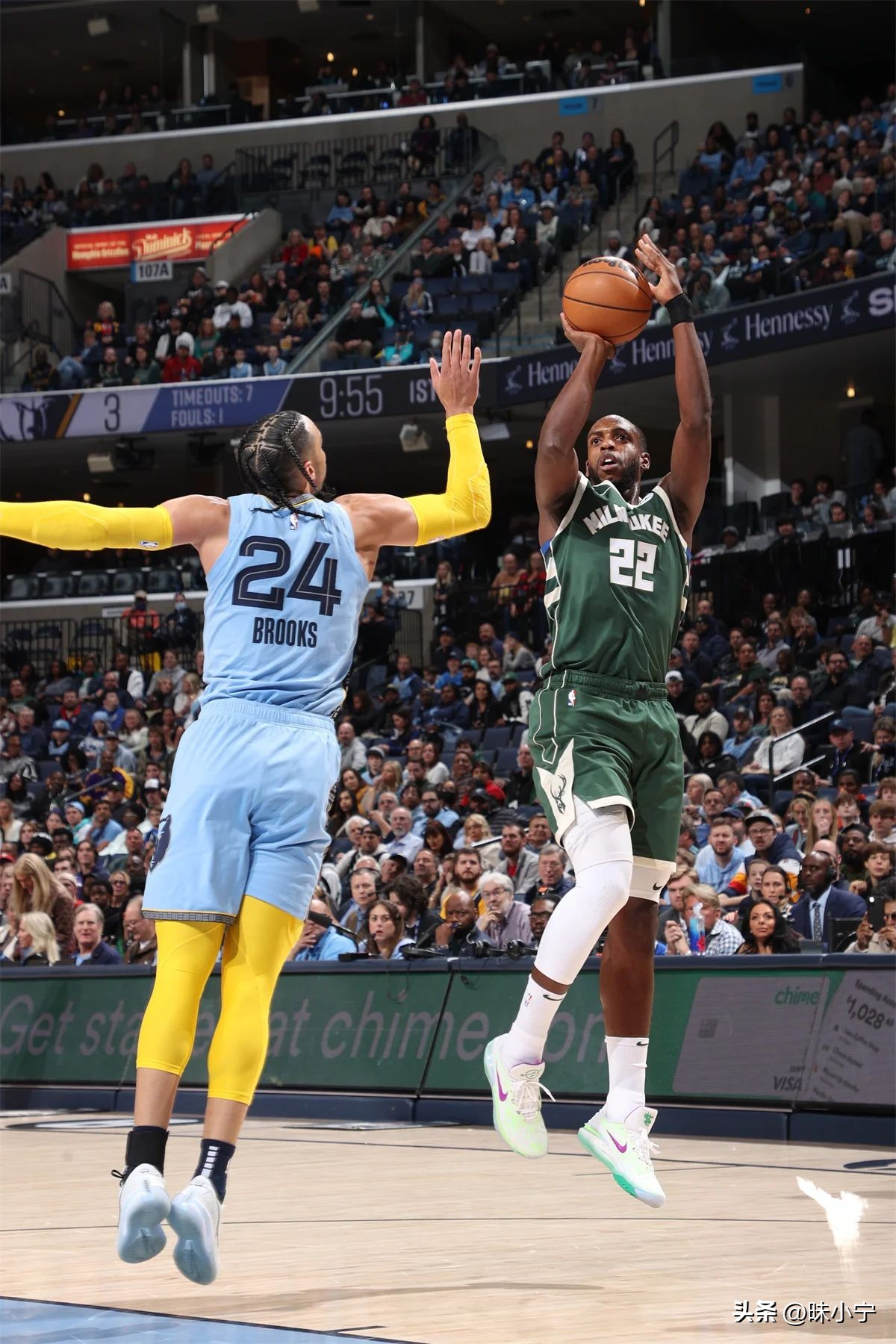 米德尔顿5年7000万续约雄鹿,雄鹿队的米德尔顿明天能不能打