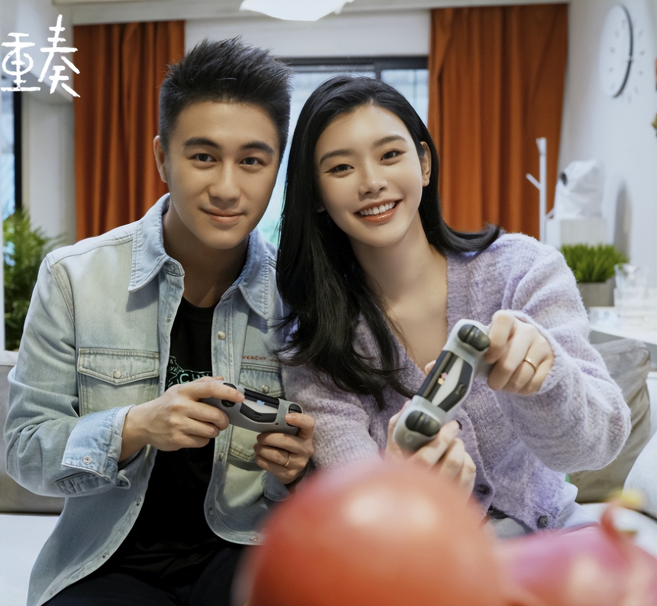 何猷君豪门之争,任正非的女儿姚安娜和何猷君