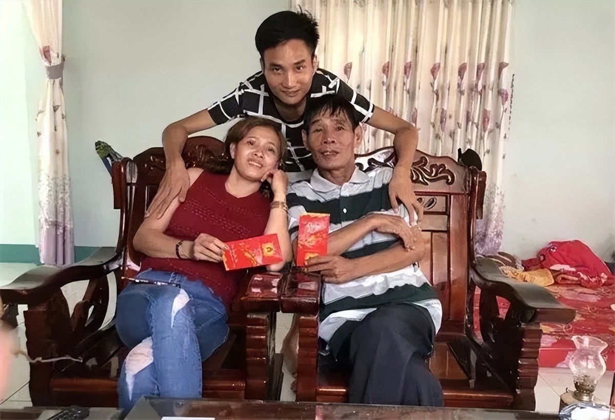 越南白富美嫁中国小伙,越南女孩嫁广东富二代激动哭了