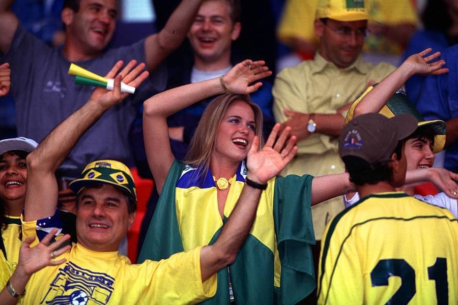 世界体坛十大发挥失常，外星人九八世界杯决赛，詹姆斯总决赛八分