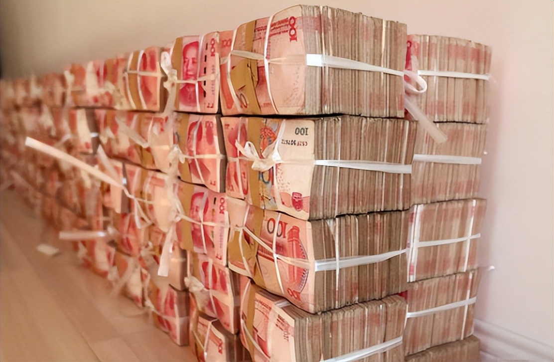 一吨黄金一吨美金一吨人民币,1吨美元1吨黄金1吨人民币选哪个