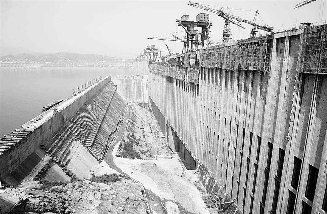 三峡大坝到了寿命时候该怎么拆掉,三峡大坝有哪些影响