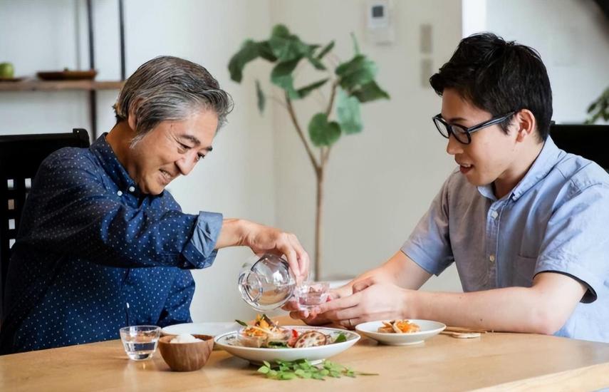 清明祭祀用酒可以不,清明祭祖的酒禁忌