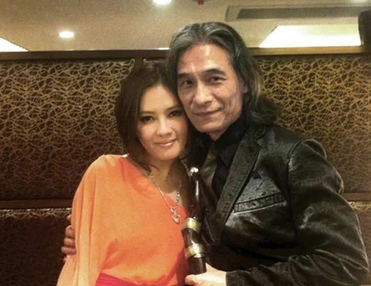 54岁李丽珍罕见亮相,56岁的李丽珍近况如何