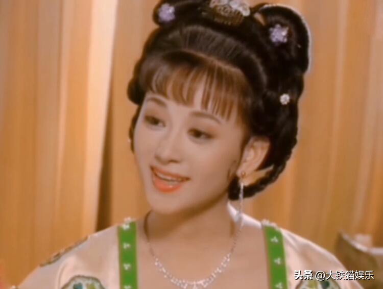 5位“笨蛋美人”天花板，苏有朋说的对，长得好看的演才不会被骂