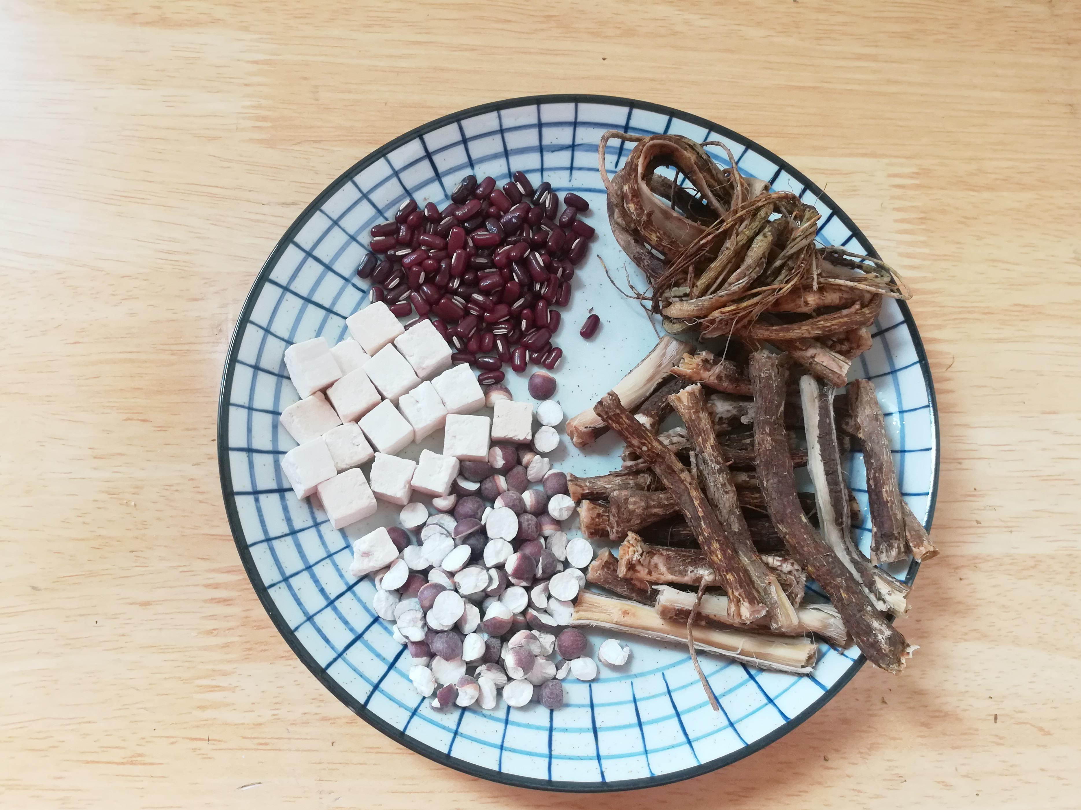 现在这潮湿天气适合煲什么祛湿汤,在广东什么季节饮祛湿汤最好