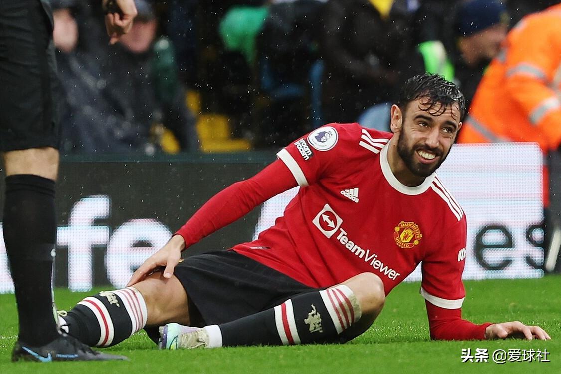 博格巴为什么被曼联制约,博格巴真的是曼联的毒瘤吗