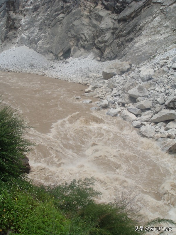 「一根风花雪月的鸡毛」（云南丨昆大丽香）