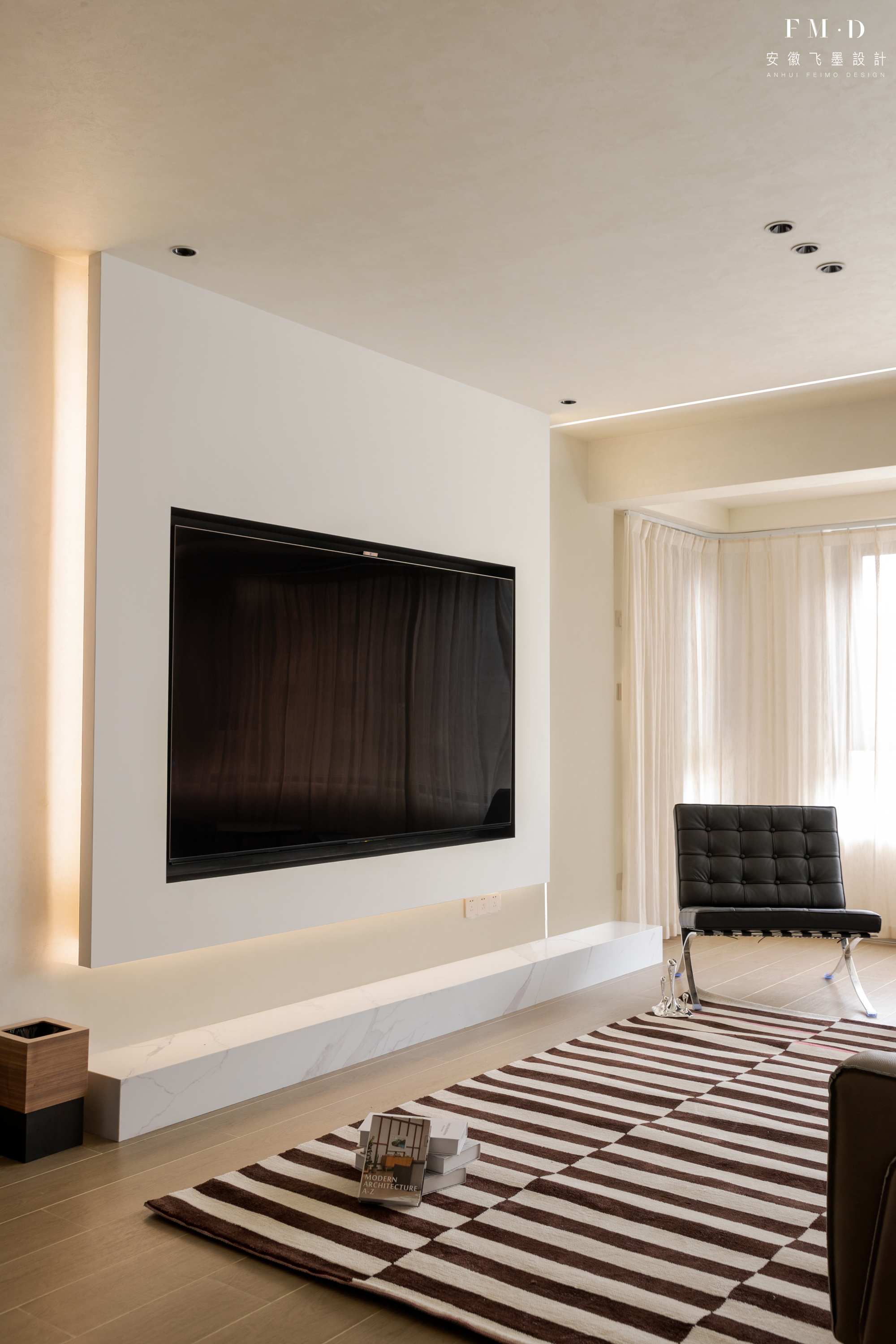 客厅中间沙发背面储物柜组合,6.6米横厅沙发隔断柜设计