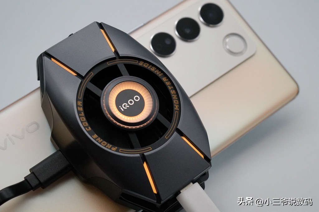 iqoo散热背夹和散热背夹2pro,iqoo散热背夹2pro沉浸式开箱