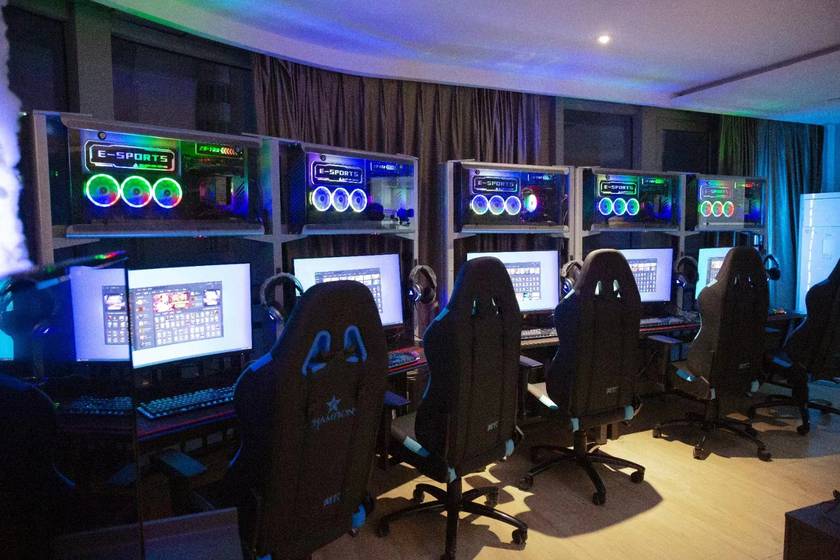 网吧彻底倒闭了吗,网吧一般开几年倒闭