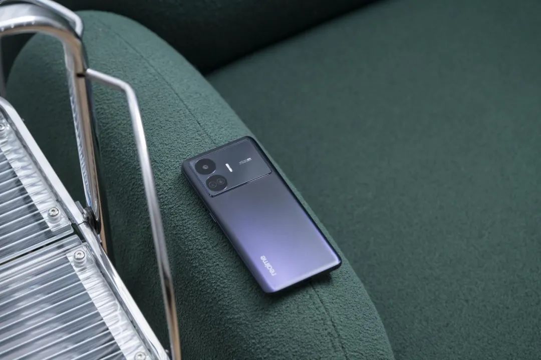 1tb手机高颜值性价比高推荐,性价比高价格低的8+256手机