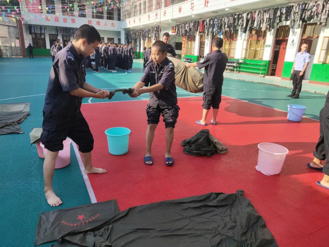 江西封闭式叛逆孩子学校,叛逆孩子封闭式培训学校