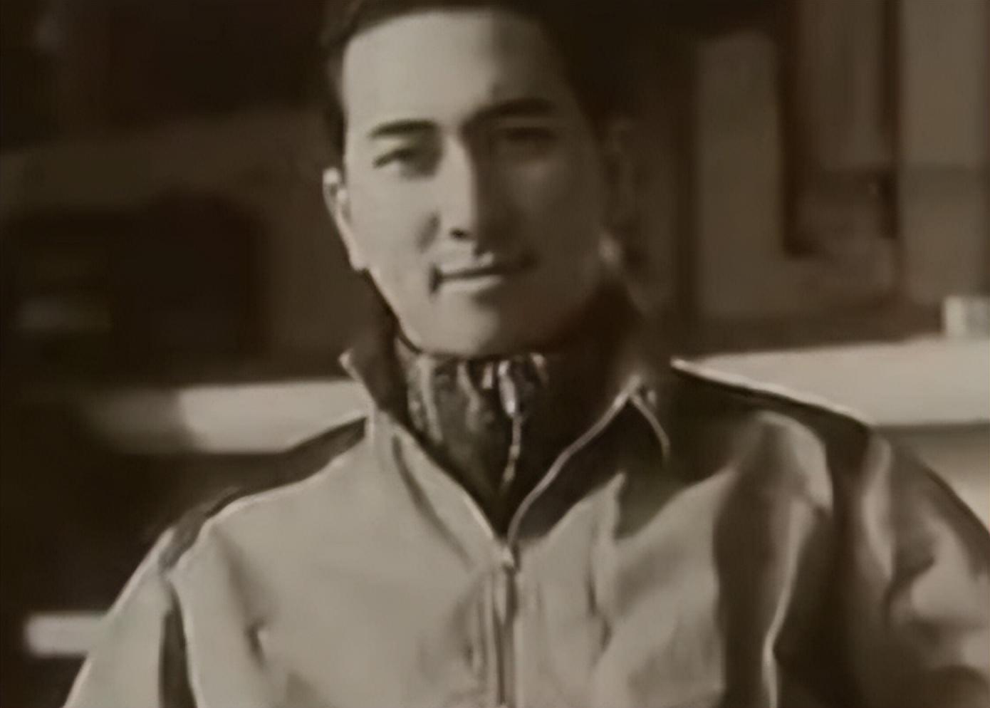 赌王何鸿燊：86万续命针每日一针，800万金丝楠木棺开启世纪葬礼