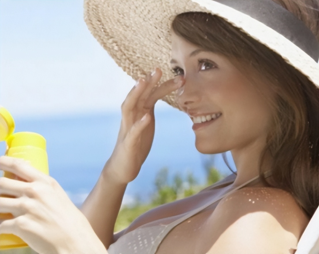 嘴上出了好多透明水泡会传染吗,嘴上上火长水泡会传染吗