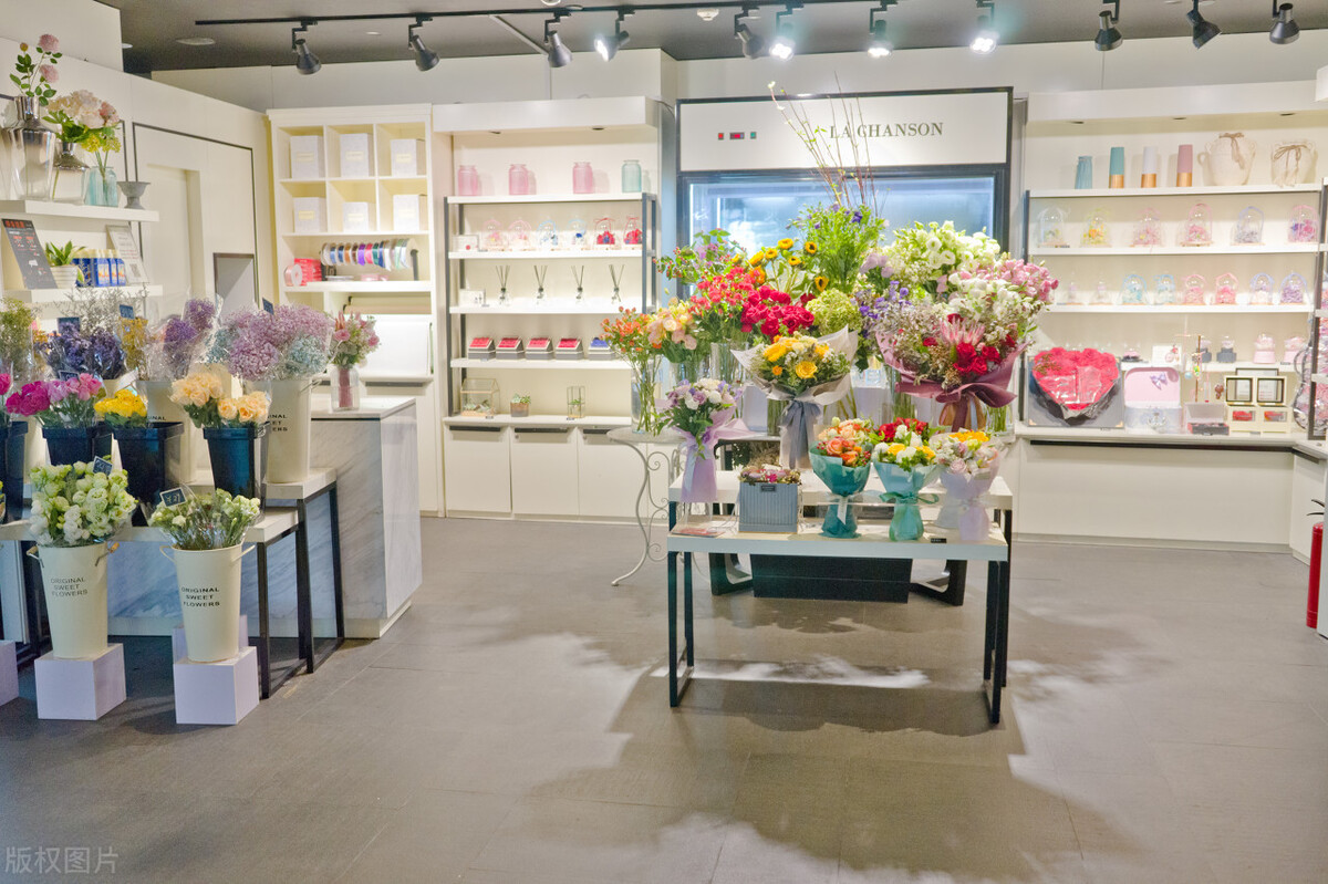 店铺装修进店率,店铺装修怎样简单省钱还时髦