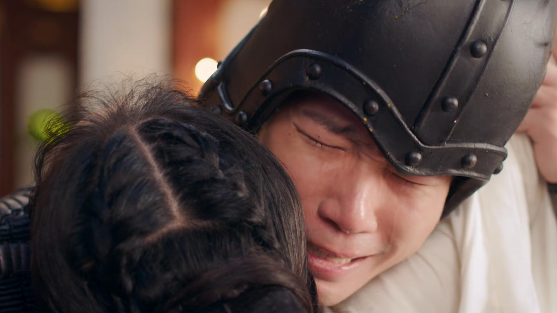 城主大人1：女子被迫穿男装当皇帝，成年后还被妃子追着要同房！