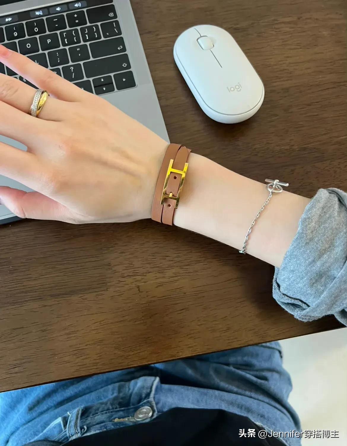 jennifer冬天穿搭,欧美穿搭博主喜欢佩戴各种首饰