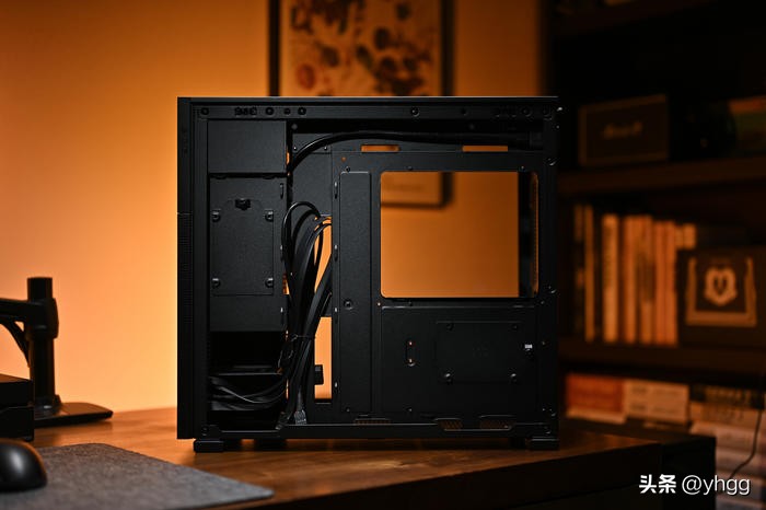 乔思伯松果d41mesh副屏版白色机箱,乔思伯d41标准版能后期加装副屏吗